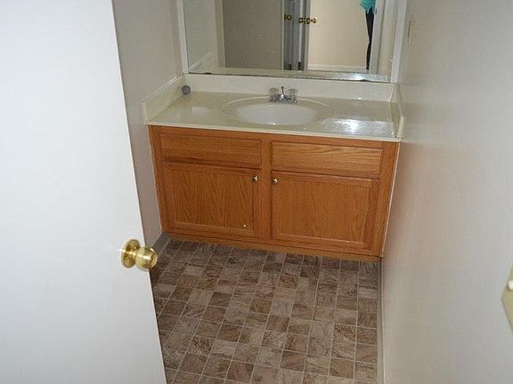 5th image of 2112 Ringgold Ct APT G