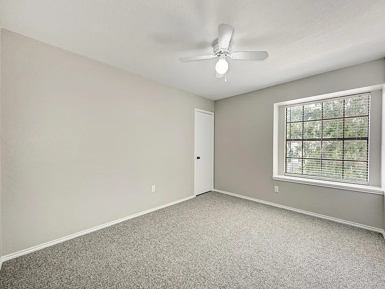 7802 Van Dyke Dr — Photo 10