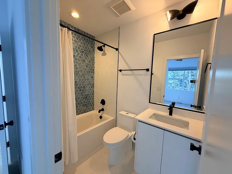 2172 Applewood Dr — Photo 34