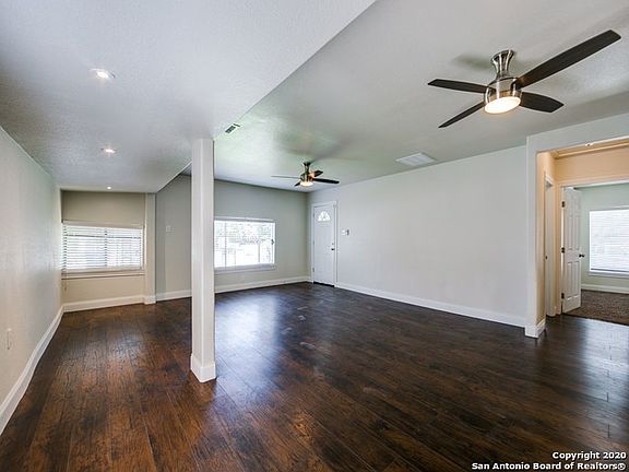 5th image of 1502 Thorain Blvd