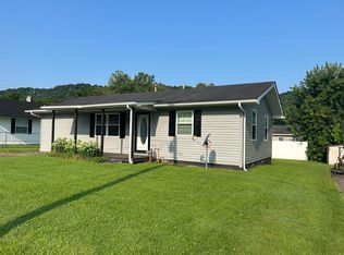 19 Steves Aly, Vanceburg, KY 41179