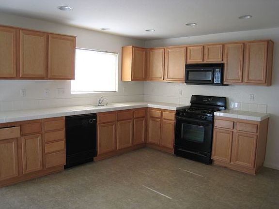 2nd image of 45003 Cornelia Ct