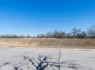 2816 NW 16th St, Fort Worth, TX 76106