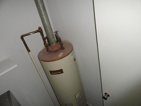 5th image of 114 Doran Dr