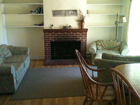 2nd image of 26 Hamlet Dr