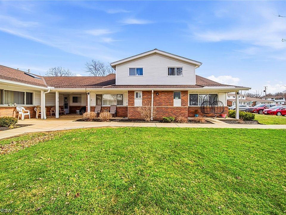 1st image of 25520 Country Club Blvd #4