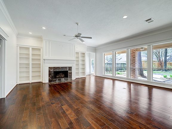 5th image of 14 Greenside Pl