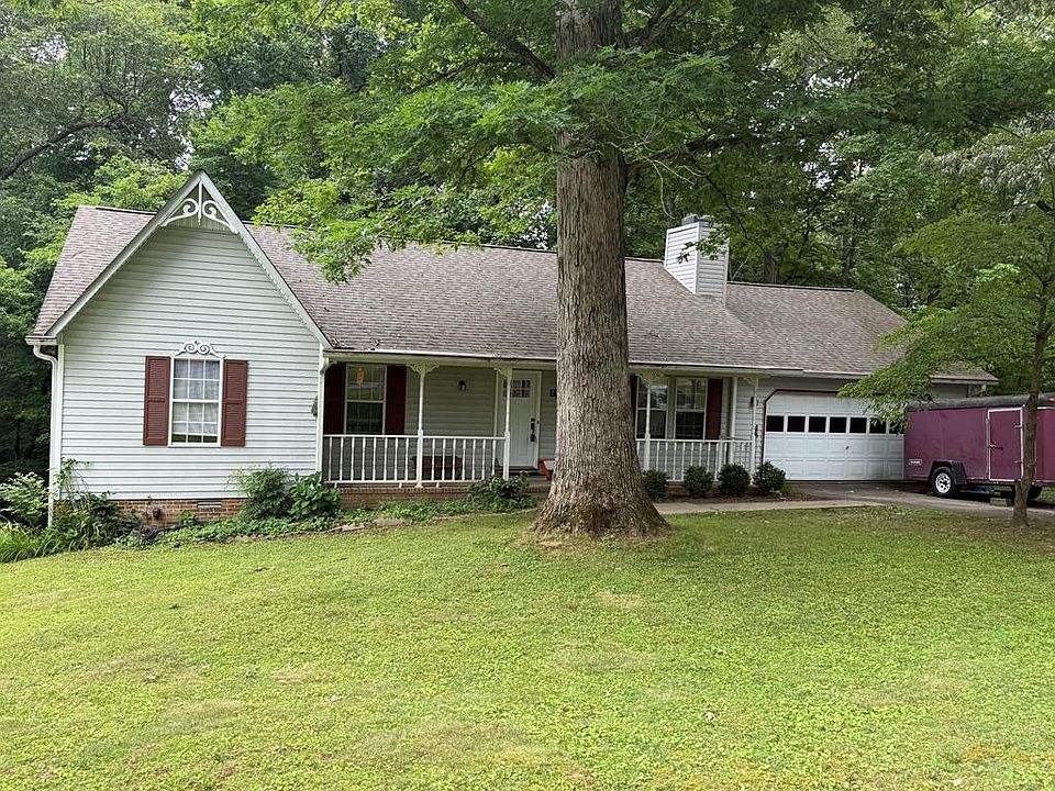1st image of 762 Spring Valley Rd