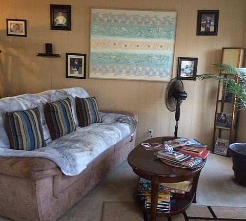 3rd image of 212 Calle De La Rosa #212