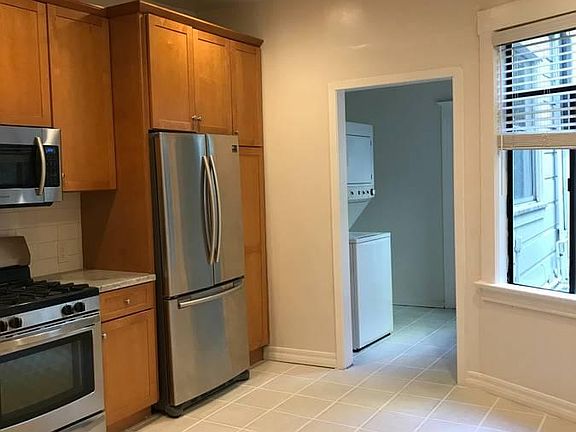 4th image of 64 Moss St #62