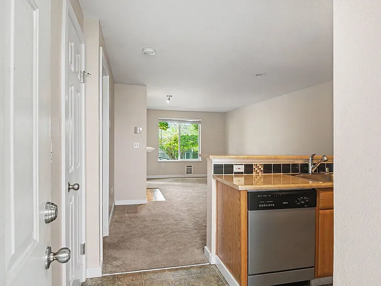 9200 Greenwood Ave N #107 — Photo 7