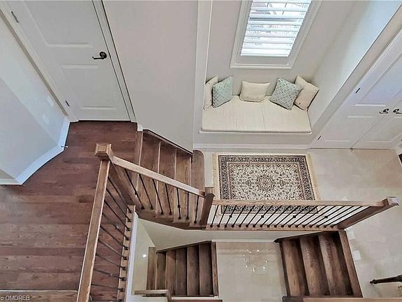 3rd image of 3361 Mintwood Cir