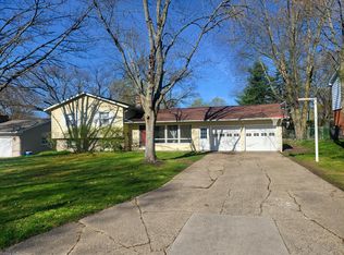 7130 Winter Forest Dr, Portage, MI 49024