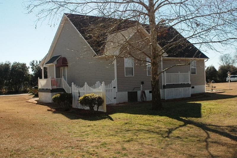 1st image of 134 Hickory Shores Dr