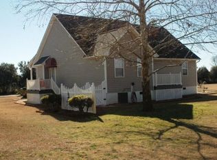 134 Hickory Shores Dr, Newport, NC 28570