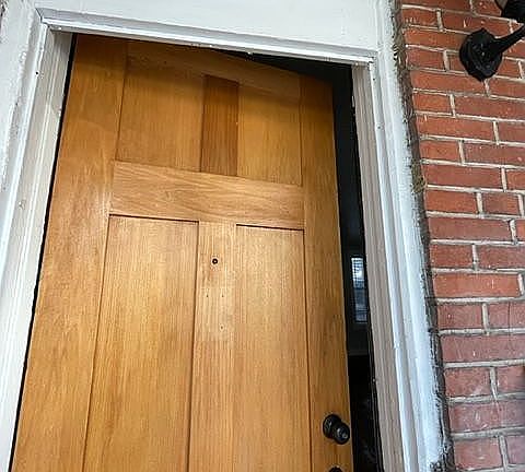 2nd image of 1018 Brown St