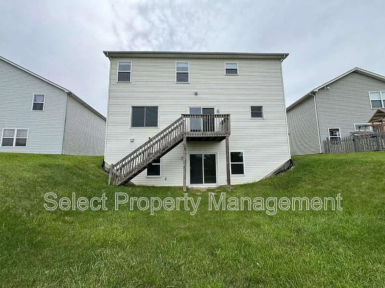 7518 Ravens Stone Dr — Photo 32