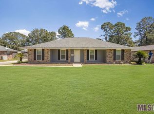 914 Angee Dr, Denham Springs, LA 70726
