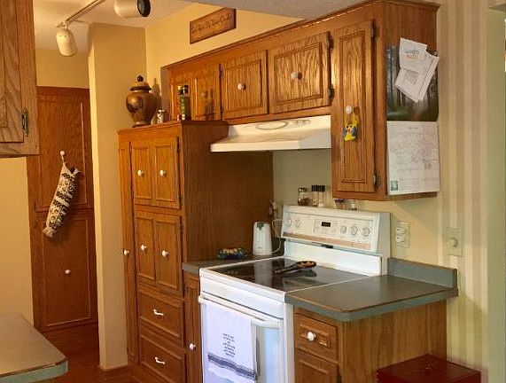 3rd image of 12651 Grouse St NW