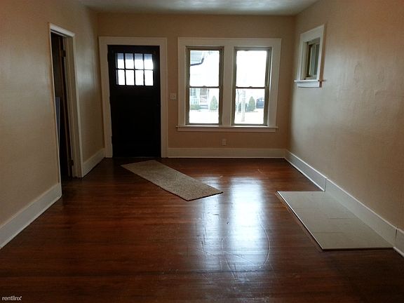 3rd image of 1015 E 30th St