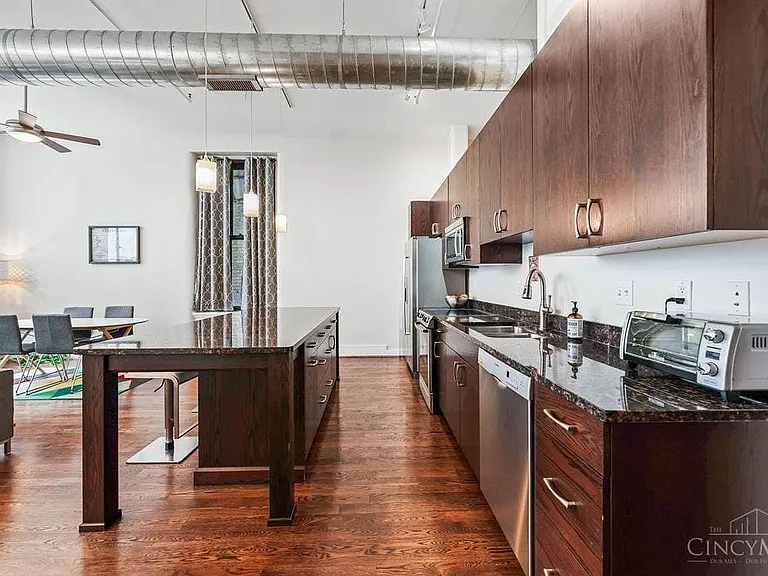 417 Vine St #302 — Photo 21