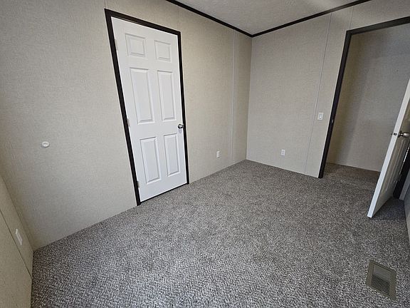 4th image of 2748 W Sid Dr