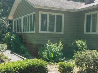 108 Chestnut Ct, West End, NC 27376