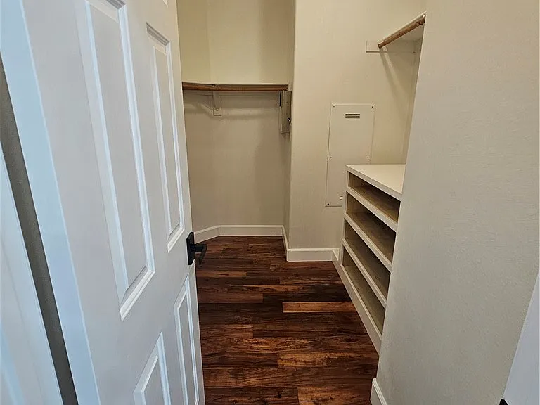 34237 Aurora Ct — Photo 11