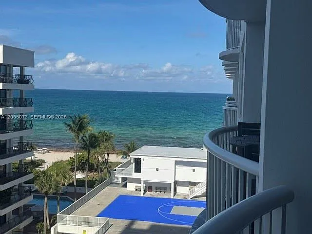 5401 Collins Ave #513 — Photo 31
