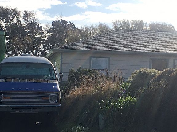 2nd image of 829 Taylor St