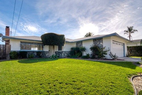 1st image of 4055 Altura Dr