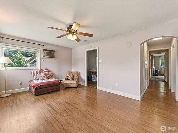 5th image of 707 Russell Street