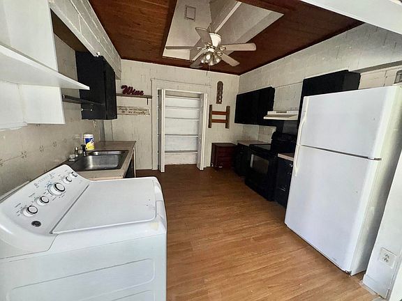 5th image of 102 White Ridge Ln