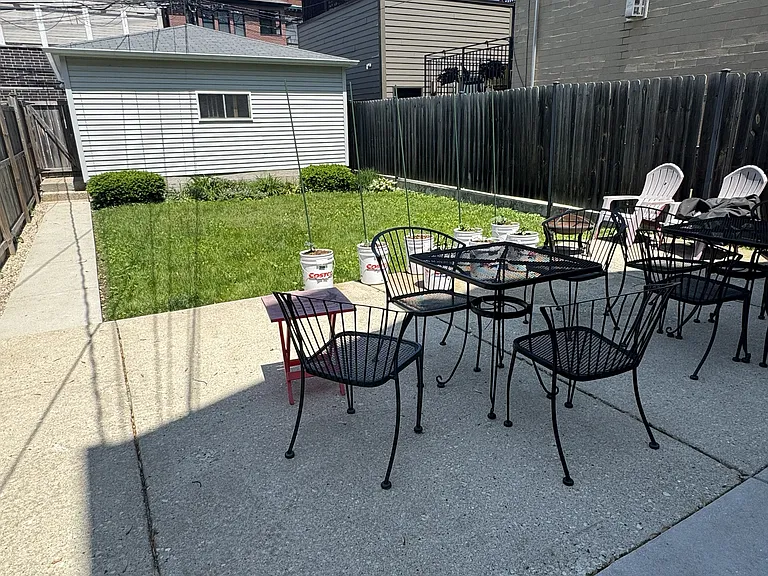 1644 W Nelson St #2 — Photo 12