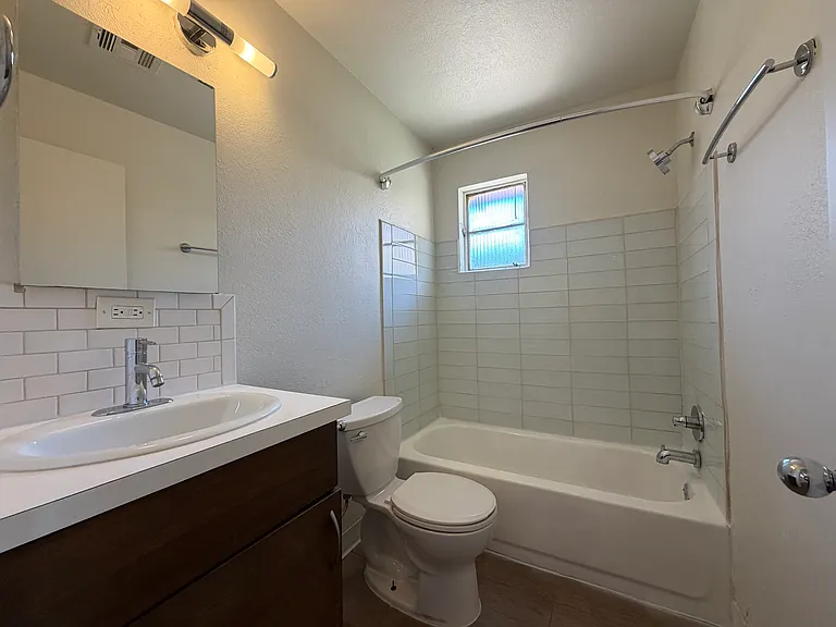 4420 N 8th Ave #3 — Photo 9