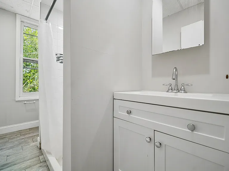 113 Park Pl #2 — Photo 5