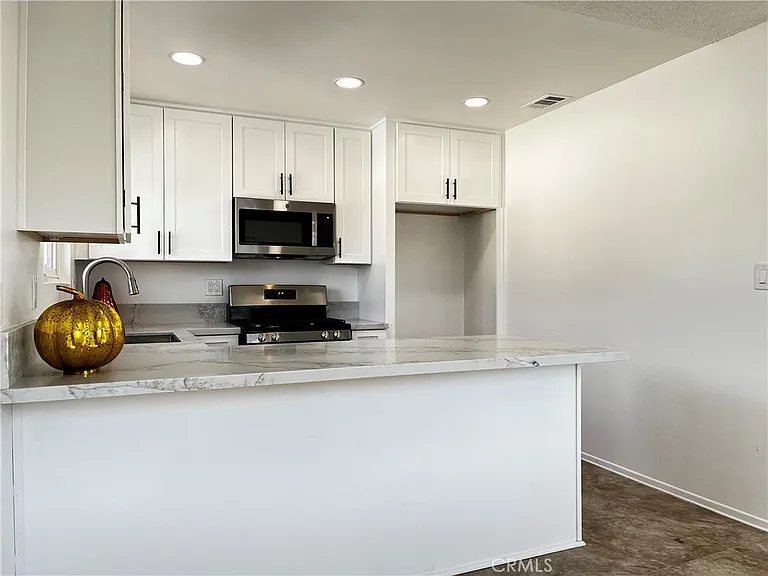 7631 Amazon Dr #4 — Photo 13