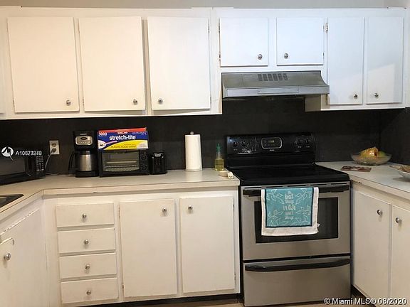 2nd image of 9441 Evergreen Pl APT 303