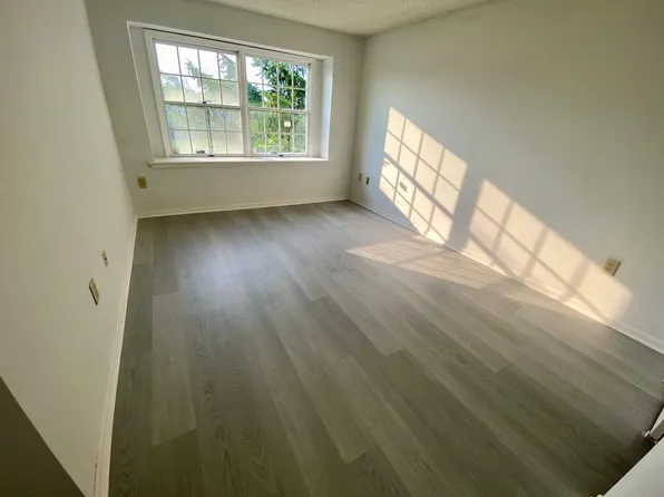 1037 Edpas Rd, New Brunswick, NJ 08901