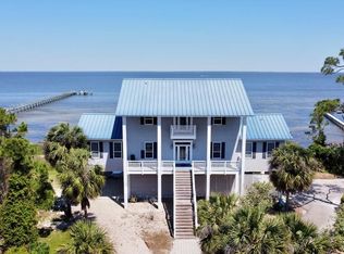 2215 Egret Point Rd, Eastpoint, FL 32328