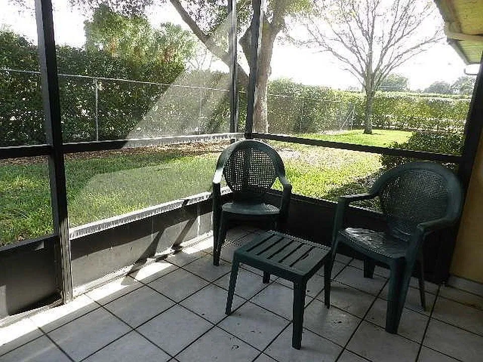 2 bed, 900 sqft, $2,450 — Photo 3