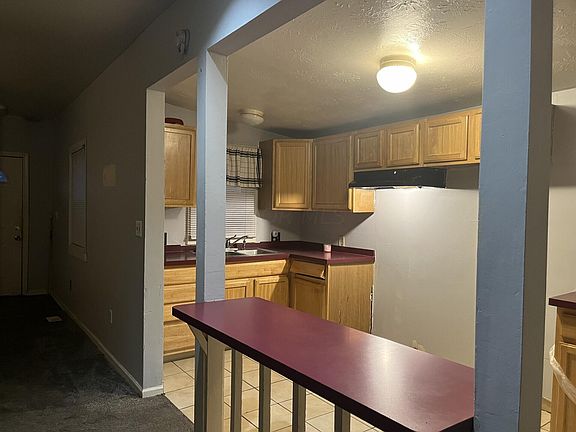 3rd image of 499 E Starr Ave