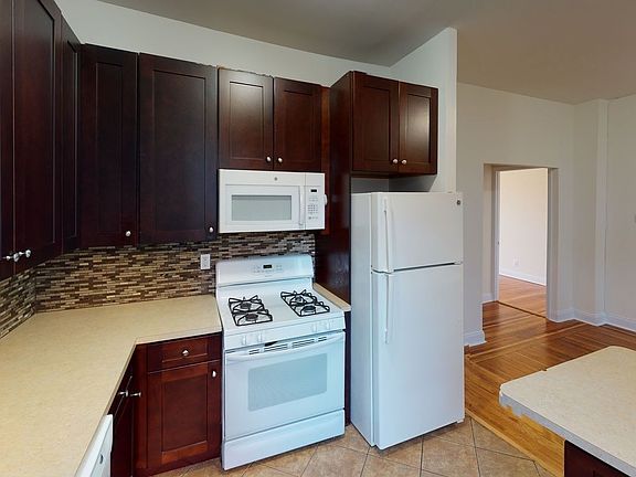 4th image of 407 Audubon Ave APT 4A