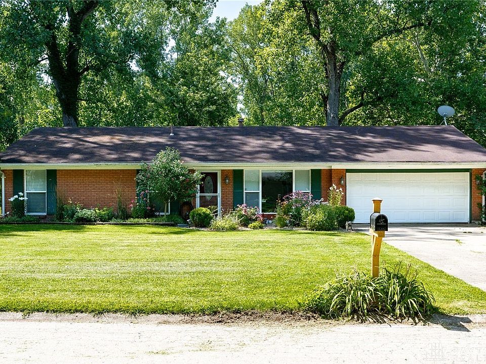 1st image of 205 Sunny Brook Trl