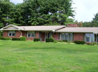 133 Locust Grove Dr, Jefferson, NC 28640