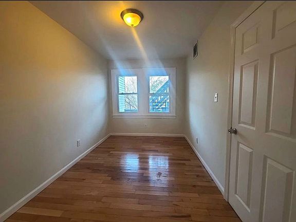 4th image of 65 S Harrison St #4R