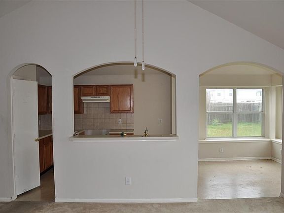 5th image of 3903 Dogwood Bough Ln