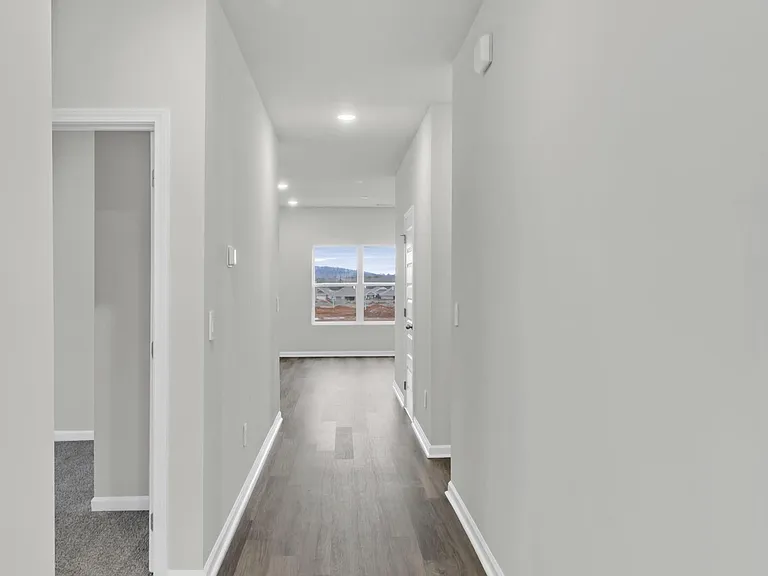 120 Betty Williams Dr — Photo 2