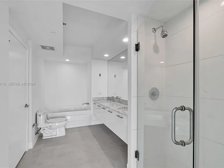 500 Brickell Ave #2700 — Photo 19