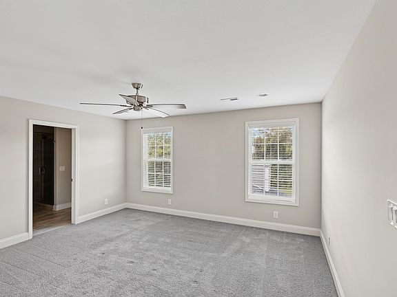 5th image of 2451 Union Pointe Ln